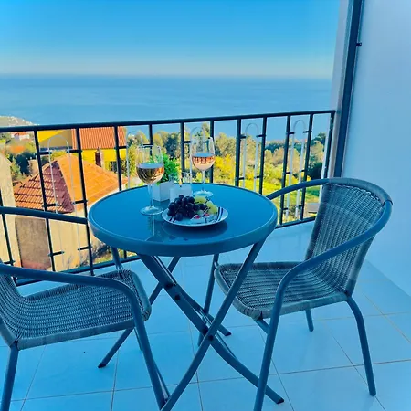 アパート Sunshine Serenity Top Floor With Ocean Views, Private Parking In Calheta, Madeira *