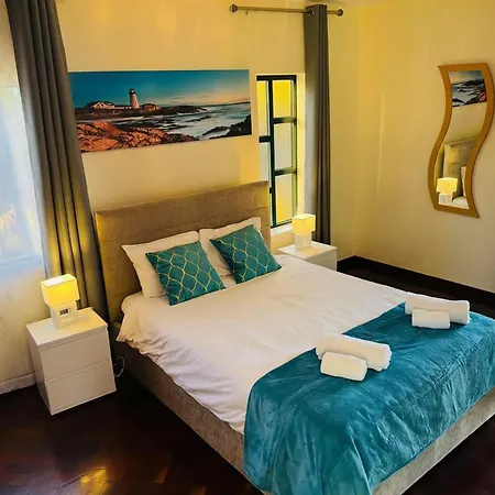 Sunshine Serenity Top Floor With Ocean Views, Private Parking In Calheta, Madeira *